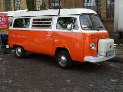 VW-T2-rot-Thiele-031209-01